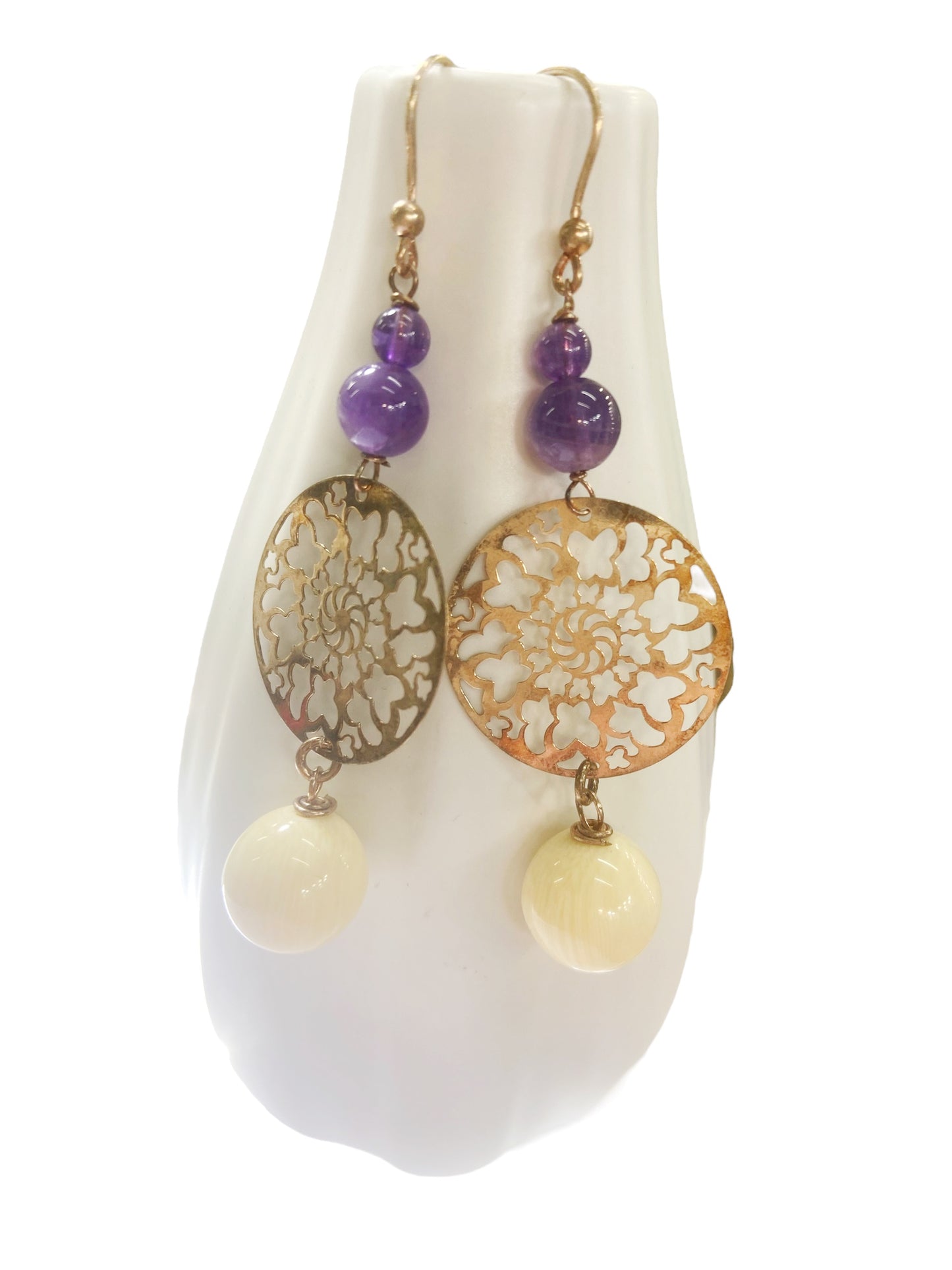 Pendientes de plata rosa, amatista y pasta de hueso