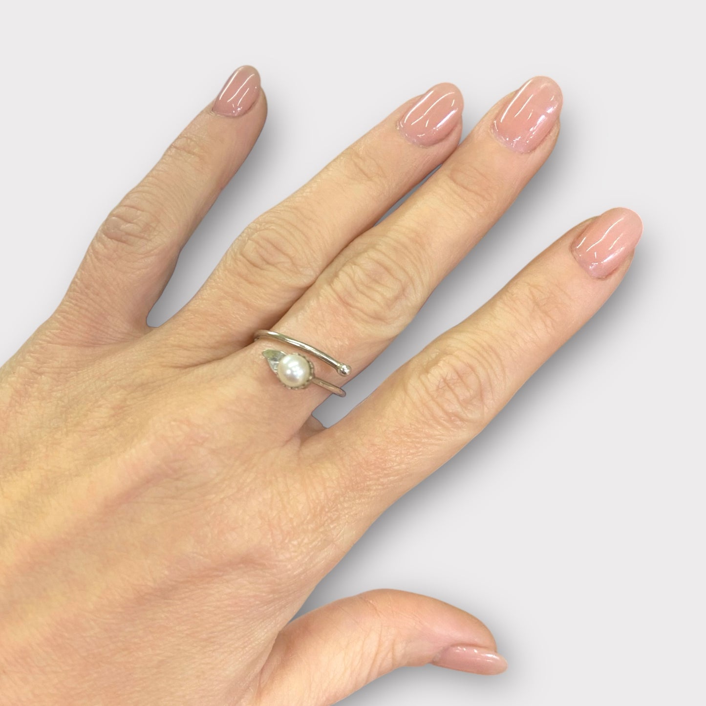 Anillo de plata 925 y perla de agua dulce