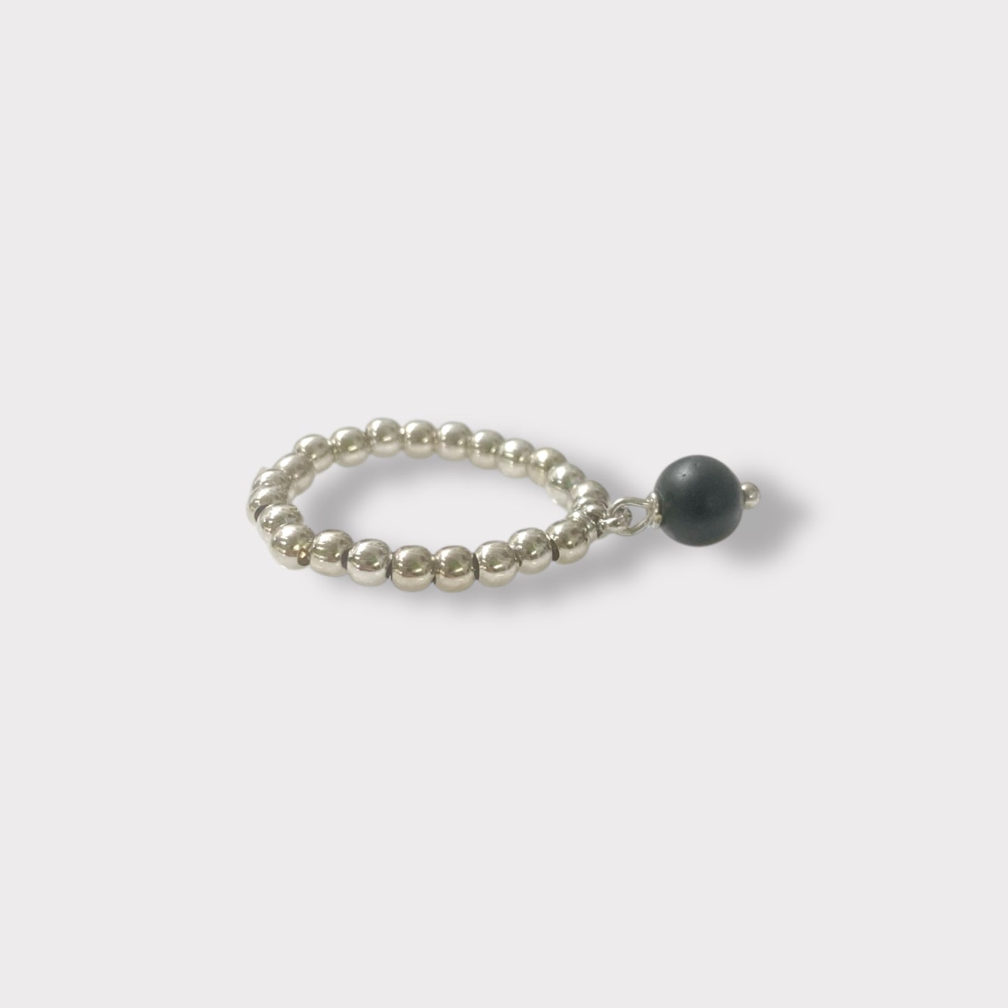 Anello elastico in argento 925 con onice satinato