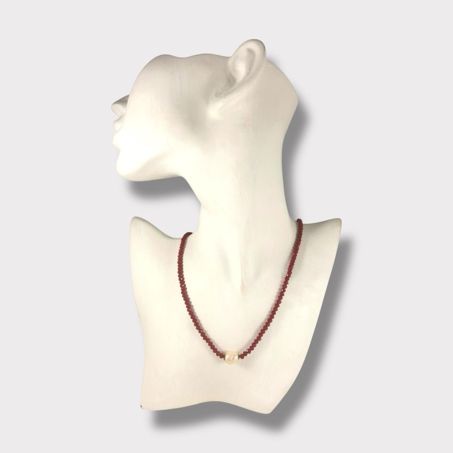 Collana con cristalli e perla di acqua dolce