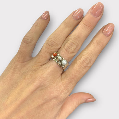 925 silver ring with coral and freshwater pearl