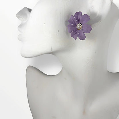 Orecchini a fiore con argento 925 e perle di acqua dolce