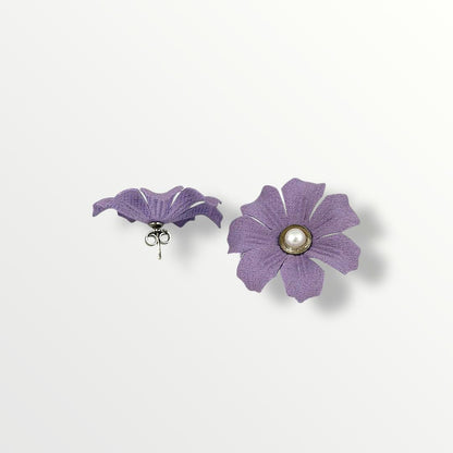 Orecchini a fiore con argento 925 e perle di acqua dolce