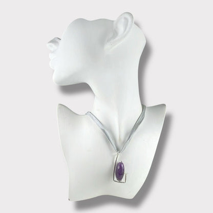 Collana a ciondolo con ametista, argento 925 e madreperla